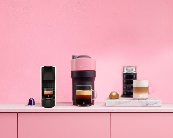 Nespresso全新白巧克力草莓風味咖啡、丁香紫與櫻花粉Vertuo POP咖啡機粉嫩登場
